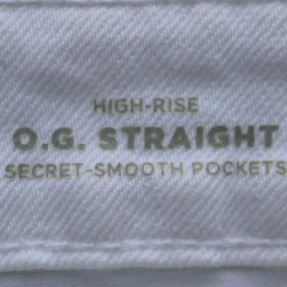 Old Navy Plus Size White High Rise OG Straight Stretch Jean Cut Off Shorts Sz 18 - Picture 8 of 9